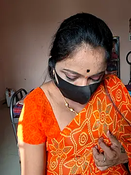 queendivya online show from May 24, 10:47 am