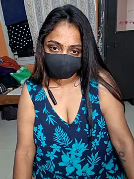 queendivya online show from May 25, 5:12 pm