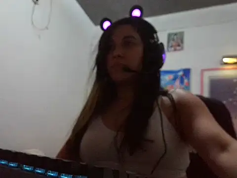 Purplelovely1 online show from October 6, 5:57 am