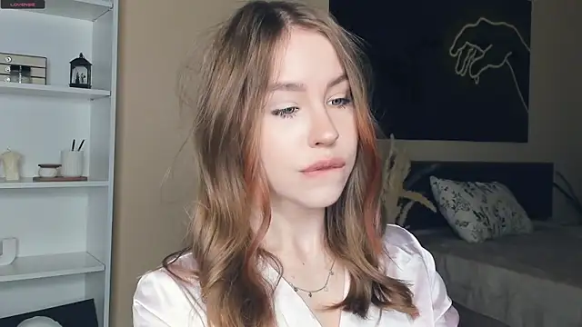 MaliaBourraine online show from May 21, 7:17 am