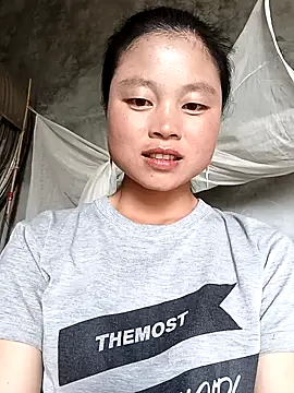 clara-cute online show from September 25, 5:50 am
