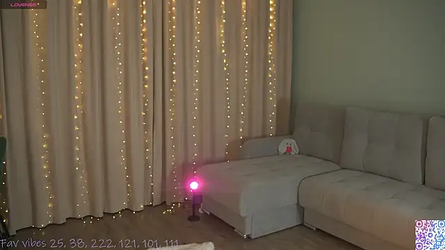 lovekissmes online show from January 17, 2:02 pm