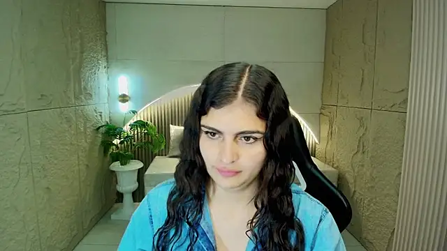 dany r  online show from April 7, 2:19 pm