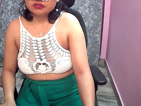 I-Amelia online show from September 28, 7:08 pm