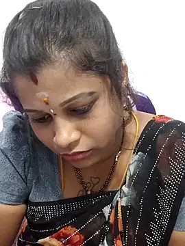 sweetqueen143 online show from May 24, 12:59 pm