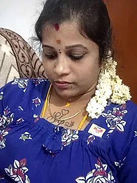 sweetqueen143 online show from July 7, 5:27 pm