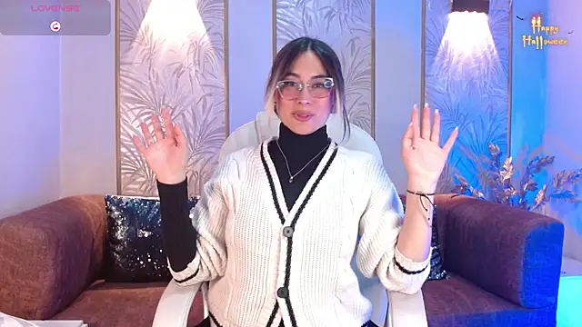 LunaaGrey  online show from October 14, 3:31 am