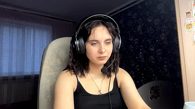 MollyPartey online show from October 2, 2:55 pm