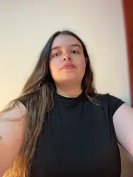 Aphrill online show from May 7, 8:45 pm