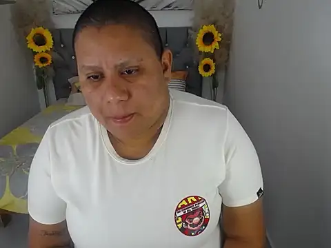 hotlesby valery online show from November 17, 8:09 pm