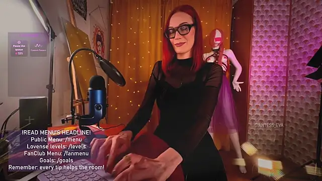 Giantess Eva online show from May 29, 8:51 pm