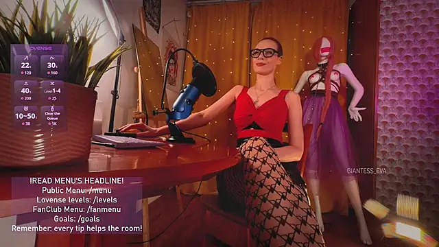 Giantess Eva online show from May 17, 7:24 pm
