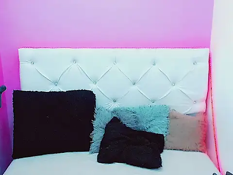 x daniiela x online show from October 9, 8:02 pm