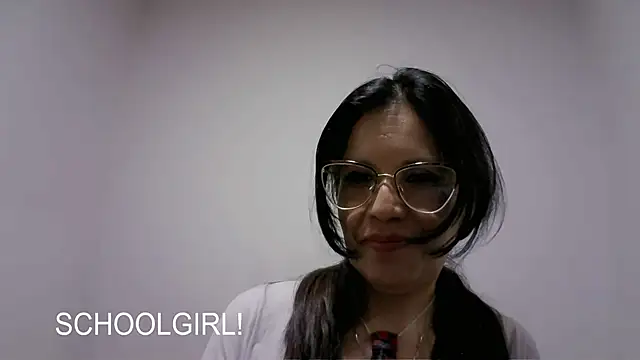 amira mansur online show from October 4, 2:50 am