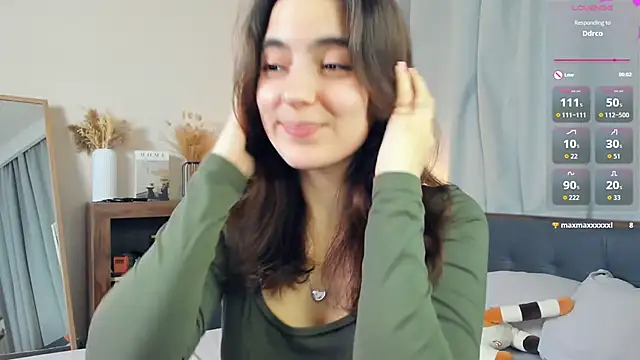 RosalvaOrhenkowski online show from September 27, 10:33 am