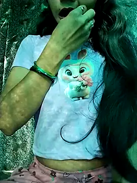 PRACHI-743 online show from March 26, 1:52 am