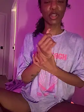 LoveDreaux online show from March 31, 7:08 am