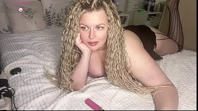 Nivika online show from November 5, 10:26 pm