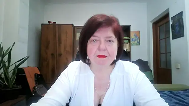 Violet Pulse online show from May 12, 4:46 pm