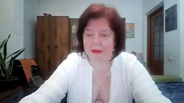 Violet Pulse online show from May 14, 7:09 pm