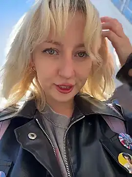RonnieKiss online show from May 10, 4:58 am
