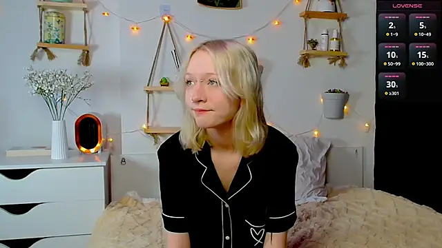 ArcticaRyder online show from November 6, 7:36 am