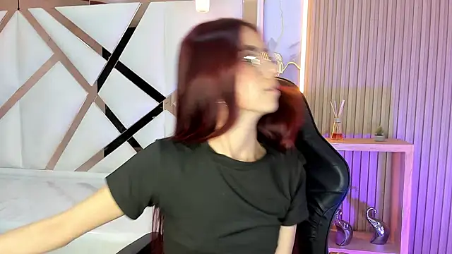 mia tf online show from December 20, 2:10 pm