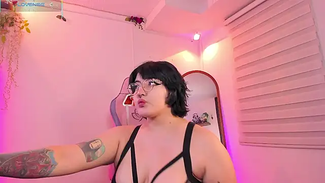 Berrykww  online show from September 29, 10:37 pm