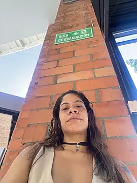 KatThomas online show from March 20, 10:14 pm