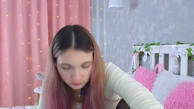 vivyboo111 online show from May 27, 9:34 pm