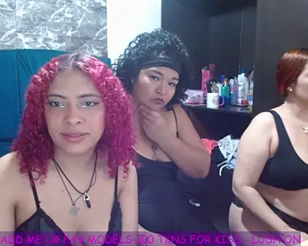 LITTLEKITTY19 online show from May 19, 1:18 pm