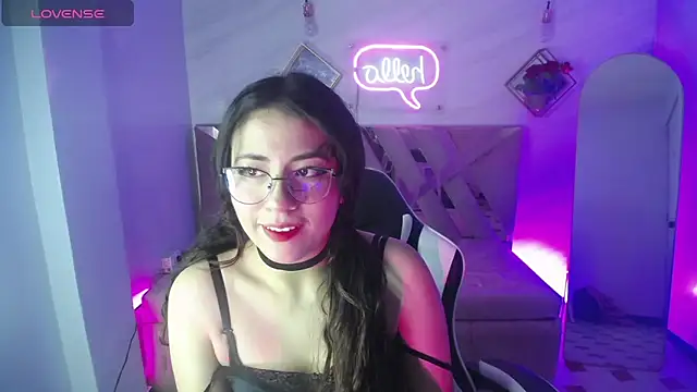 Chloe Brownn v online show from September 30, 8:57 pm
