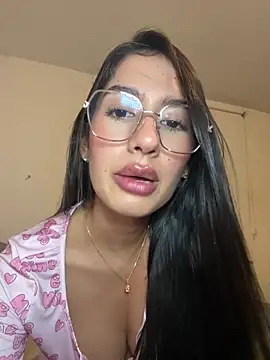 Julieta Duque online show from June 10, 2:33 am