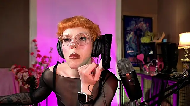 tacodeluxxxe online show from May 15, 11:18 pm