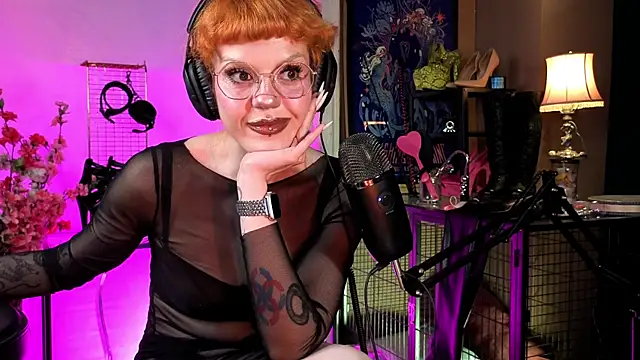 tacodeluxxxe online show from May 15, 10:56 pm