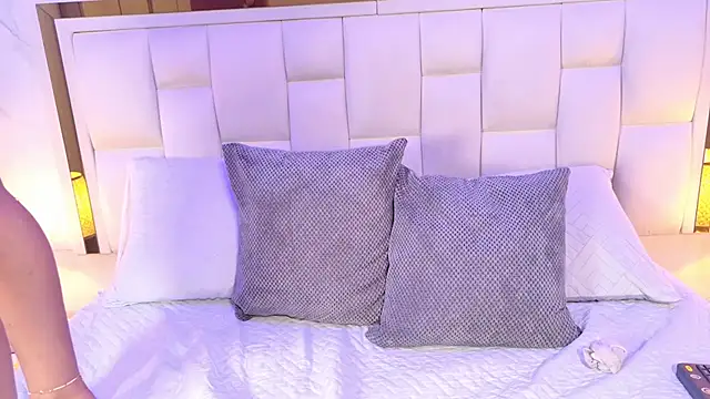 samanthaa sm online show from May 19, 3:02 am