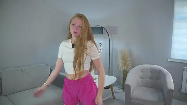ErinnHerendeen online show from September 26, 11:08 am