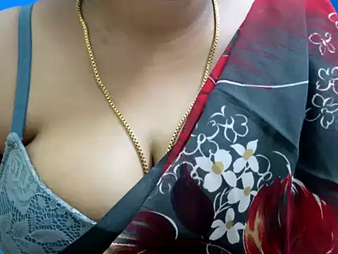 tamilqueenbaby online show from October 8, 1:48 pm