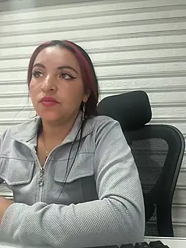 Alisson Stonee online show from May 16, 10:09 pm