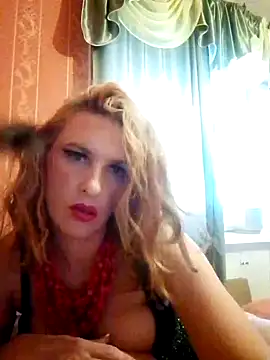 LaraDiva7799 online show from October 16, 1:47 pm