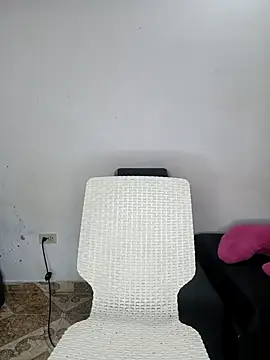 Danna Traviesa online show from October 25, 3:08 pm