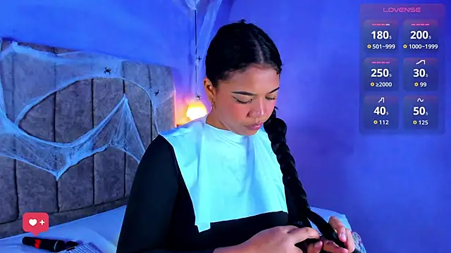 Bianca Ethan online show from October 18, 7:59 pm