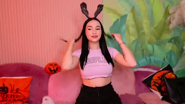 Amanda Choi online show from November 2, 9:07 pm