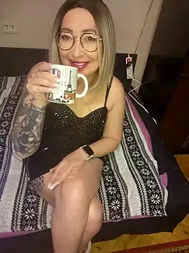 siennatempt online show from October 3, 4:34 pm