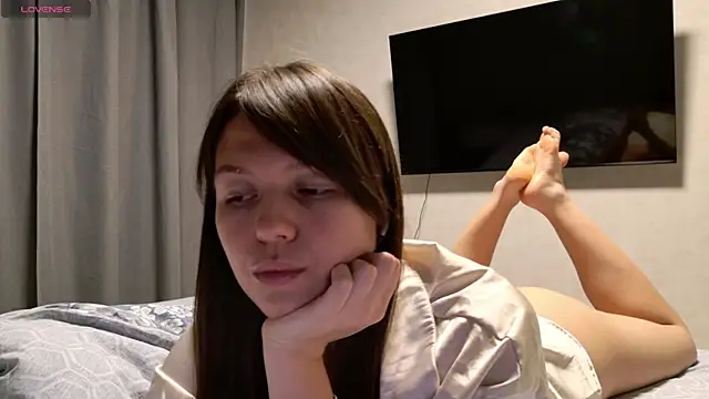 EllaCanny online show from May 9, 2:57 am