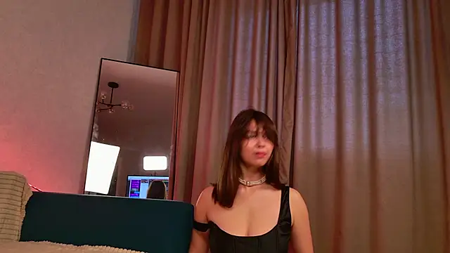 EllaCanny online show from May 18, 5:02 am