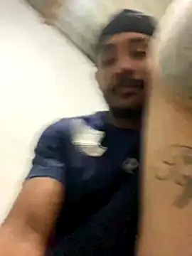 lukaas-69 online show from November 15, 12:33 am