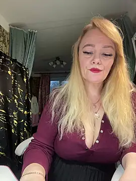 Sweet-blonde online show from May 11, 6:27 pm