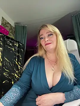 Sweet-blonde online show from April 7, 10:56 pm