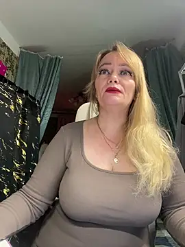 Sweet-blonde online show from May 22, 10:41 pm